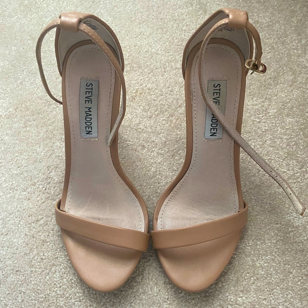 EUC Steve Madden Strappy heels - 6W size